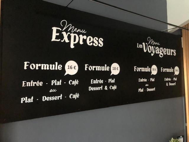 Hotel Restaurant Les Voyageurs Montaigu-Vendee Luaran gambar