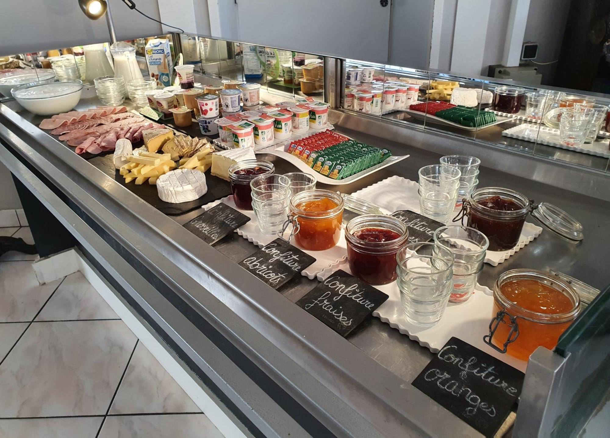 Hotel Restaurant Les Voyageurs Montaigu-Vendee Luaran gambar