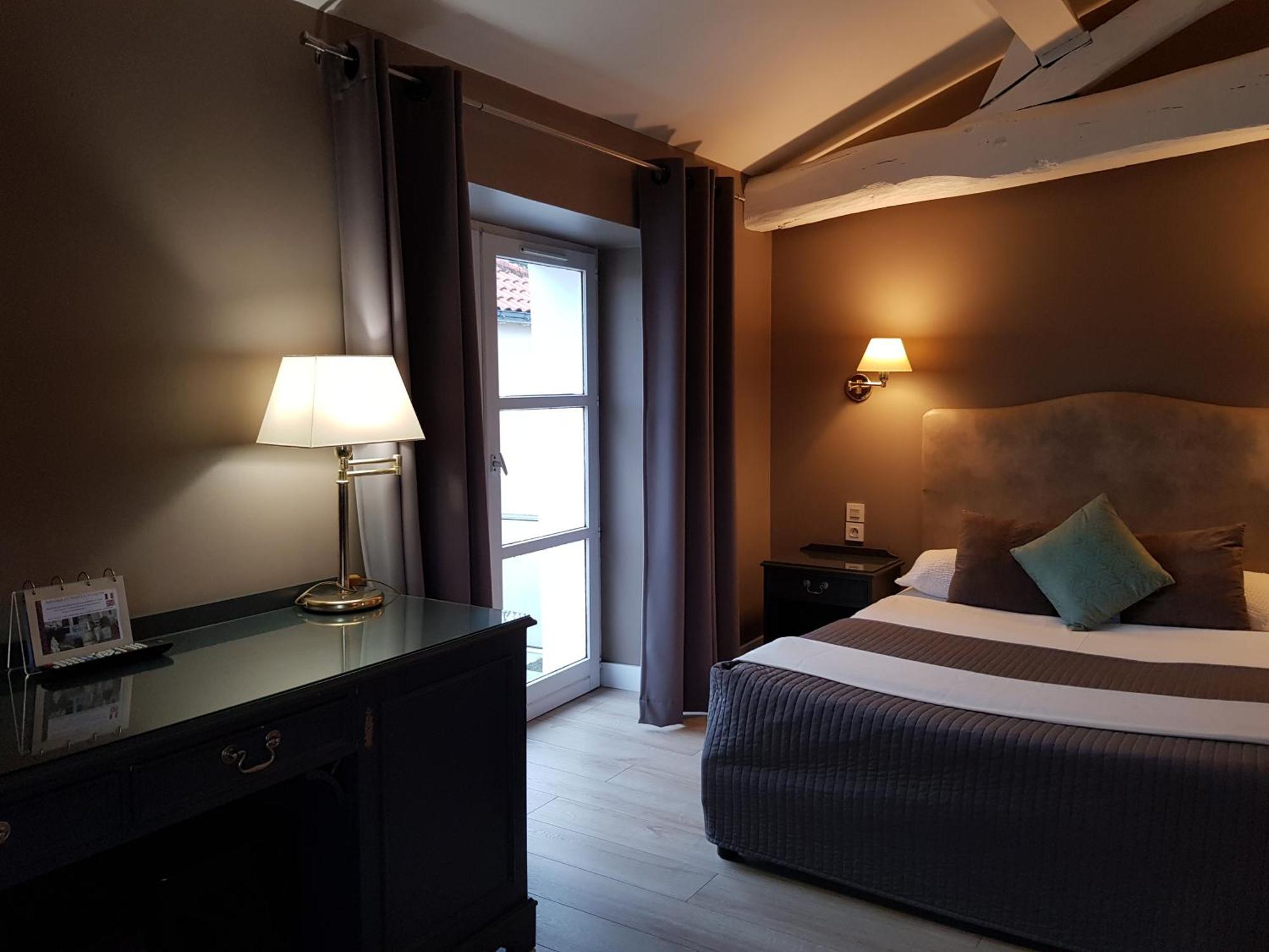 Hotel Restaurant Les Voyageurs Montaigu-Vendee Luaran gambar